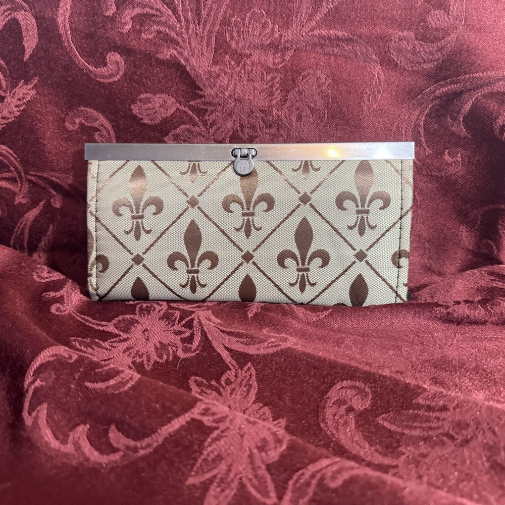 Elegant Beige and Brown Fleur-de-Lis Clutch
